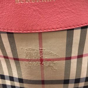 Burberry purse